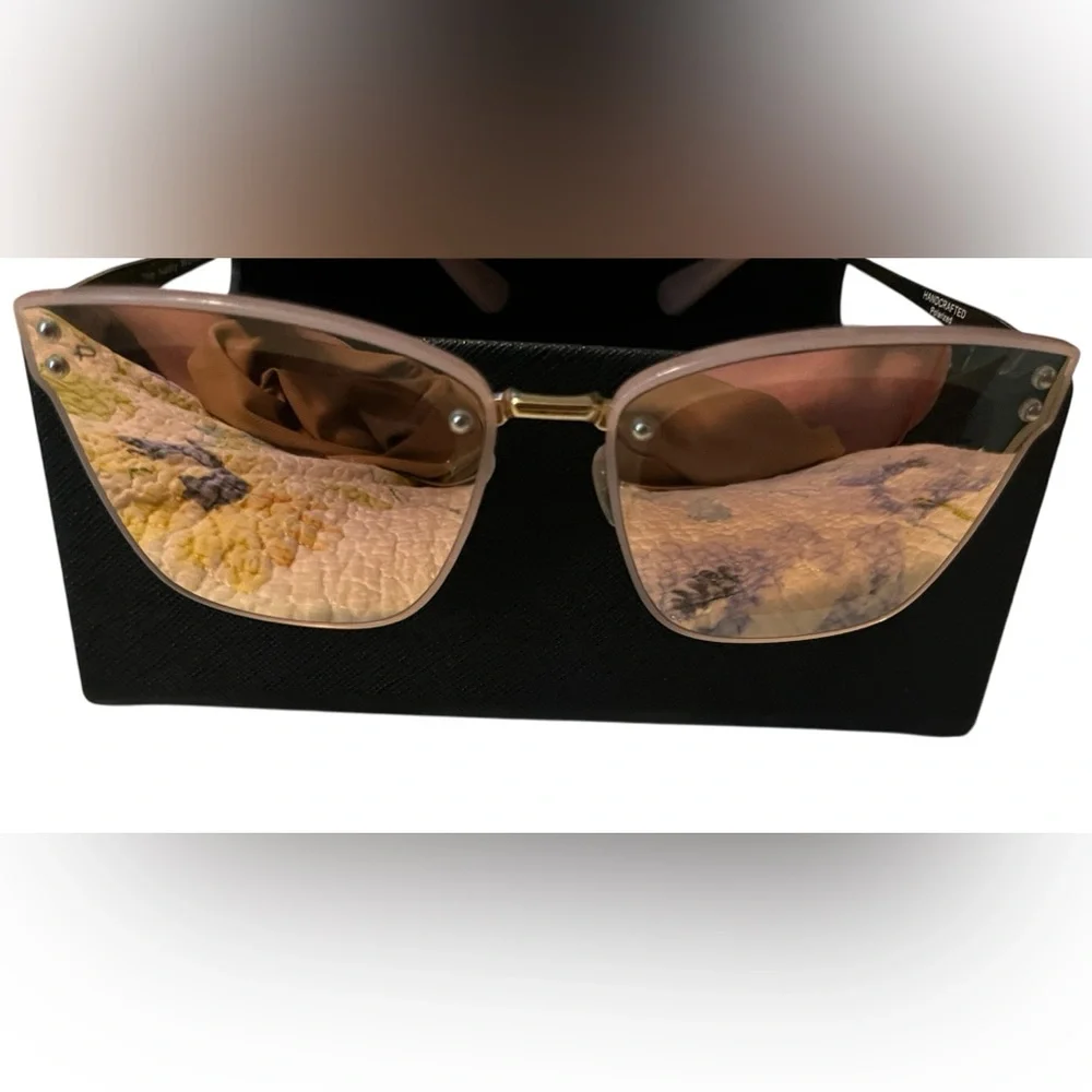 Prive Revaux / The Nasty Woman Pink Reflective Sunglasses. No Scratches